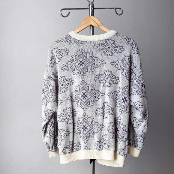 🍂 80s Vintage Chunky Light Cream Chunky Knit Sweater with Gray & Purple Pattern - Picture 2 of 7